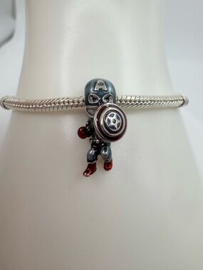 Pandora Marvel The Avengers Captain America Charm